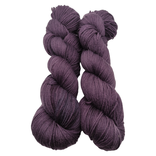 Merino High Twist 4fach semisolid Aubergine 100g