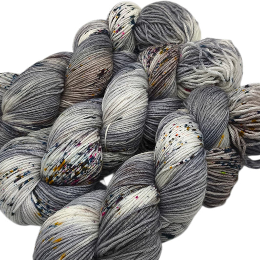 Merinosockenwolle 6fach, 150g Geister