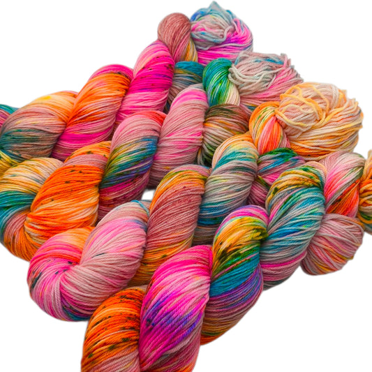 Merino High Twist 4fach 100g Pfirsichregenbogen