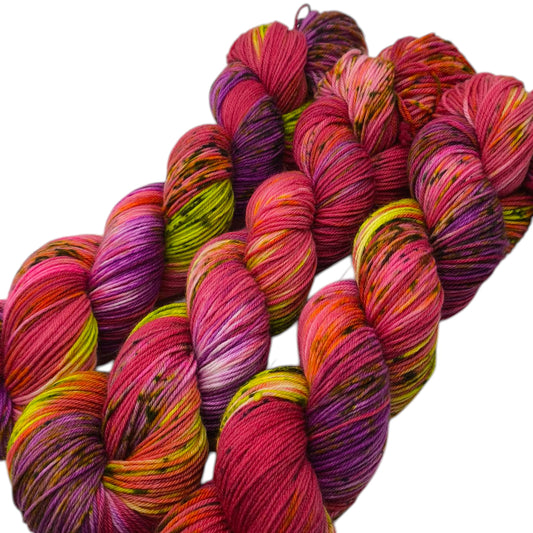 Merino High Twist 4fach 100g Erdbeertime